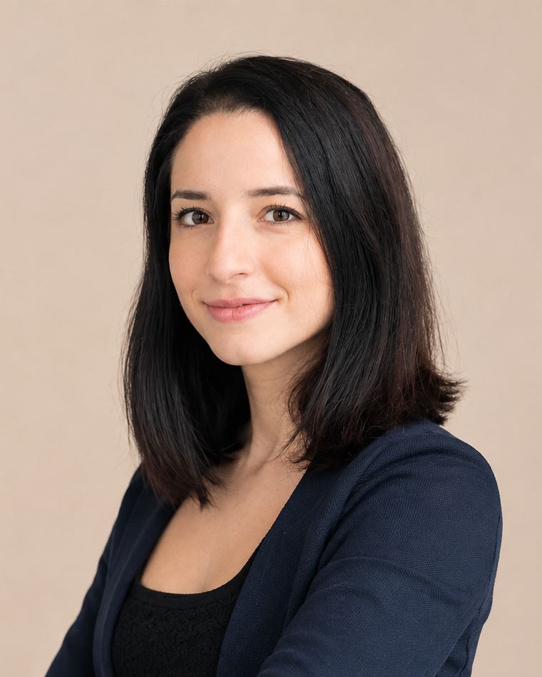 Emine Özer